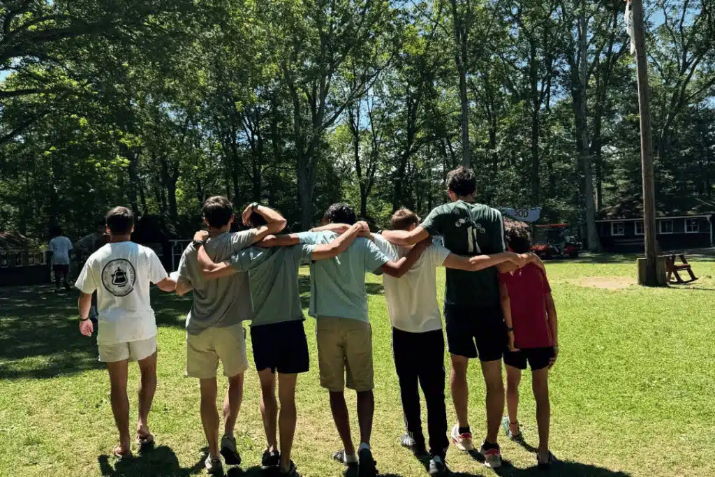 structured sleepaway camp daily schedule for boys building independence and discipline